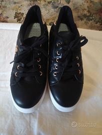 SNEAKERS DA DONNA SENZA CARTELLINO COLORE NERE