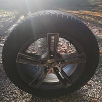 Cerchi 18", con gomme invernali 