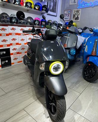 Sym Altro formica prezzo finito 2100€