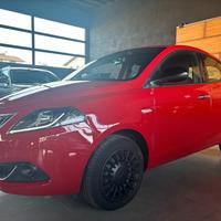 Lancia Ypsilon 1.0 Hybrid 50.000km NEOPATENTATI