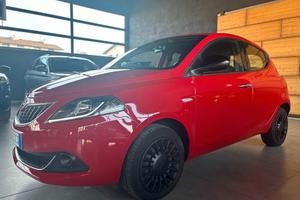 Lancia Ypsilon 1.0 Hybrid 50.000km NEOPATENTATI
