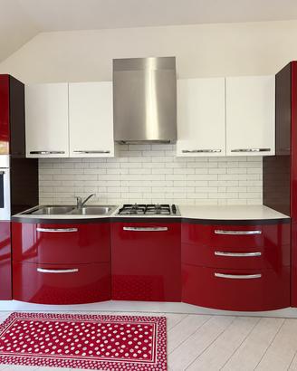 Cucina moderna lineare