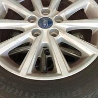 4 Cerchi in lega 16" con sensore di gonf. e gomme