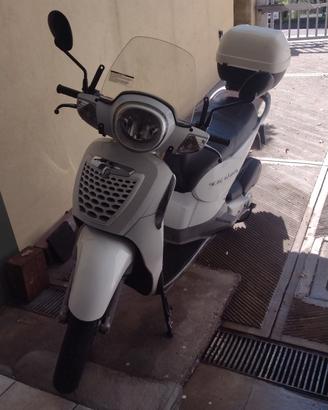 Aprilia scarabeo 200