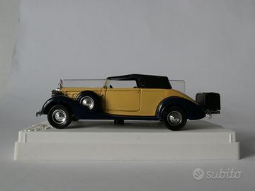 Modellino Packard Super-Eight 4037 Solido