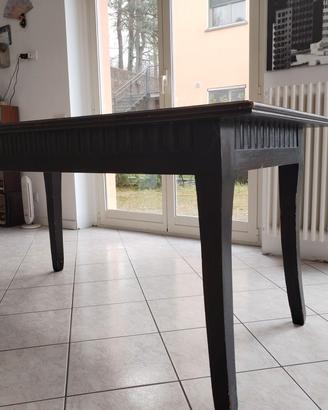 Tavolo legno massello vintage – stile classico