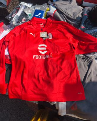 maglia a maniche lunghe milan