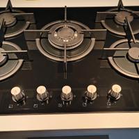 Fornello a gas 5 fuochi in cristallo Franke