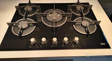 Fornello a gas 5 fuochi in cristallo Franke