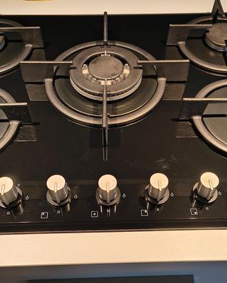 Fornello a gas 5 fuochi in cristallo Franke