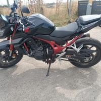 Honda Hornet 750 - 2023
