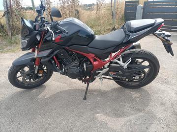 Honda Hornet 750 - 2023