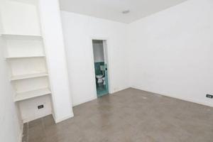 Via Archimede-via Isidoro Carini: locale comm. 40