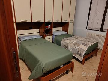 Cameretta praticamente nuova