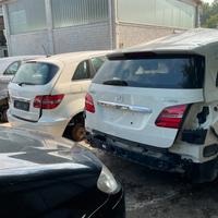 Posteriore Mercedes Classe B W246 per ricambi