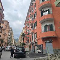NEGOZIO A SALERNO