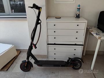 monopattino elettrico xiaomi pro