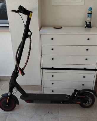 monopattino elettrico xiaomi pro