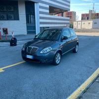 Lancia Ypsilon 1.2 benzina 2011