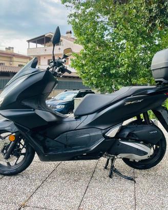 HONDA PCX 125 TUTTO INCLUSO ANCHE PASSAGGIO!