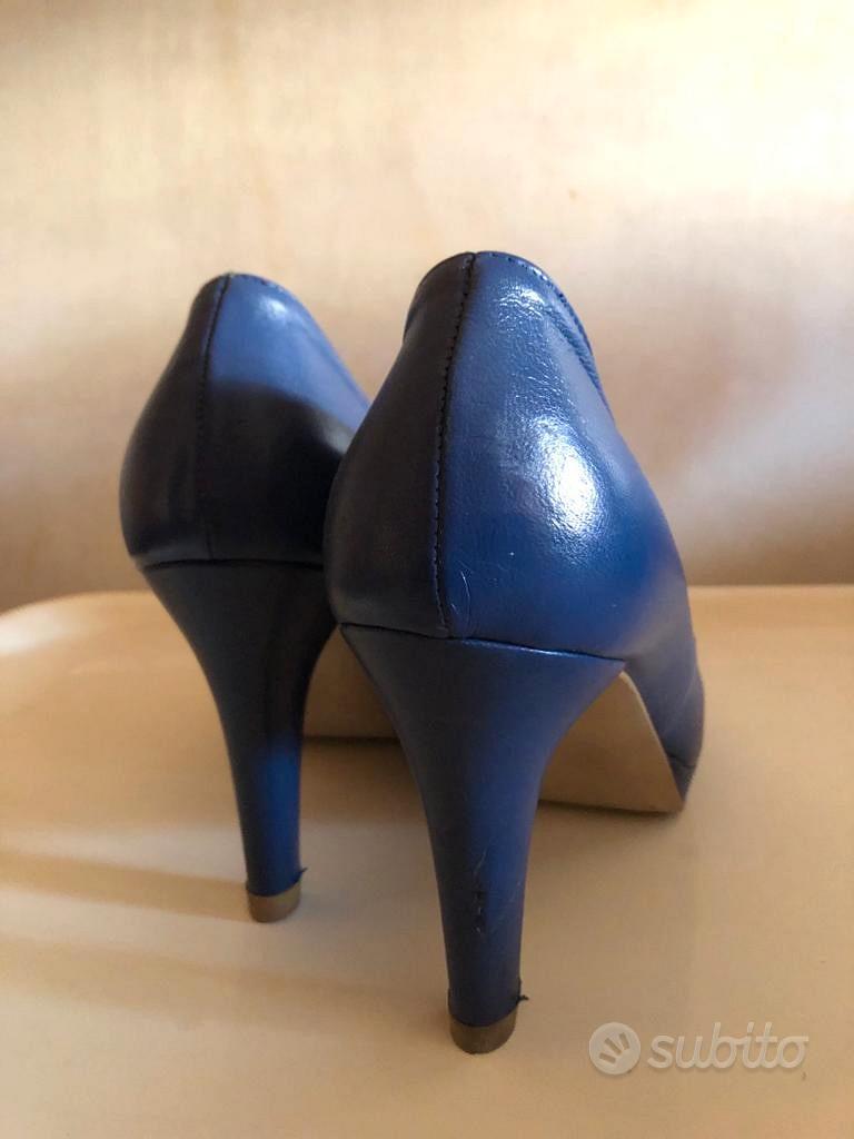 Scarpe con il tacco blu clearance elettrico