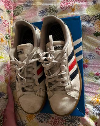adidas 42 2/3