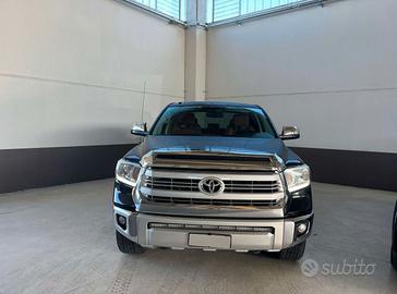 Toyota Tundra 5.7 V8
