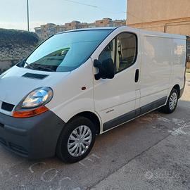 Renault traffic 3 posti 