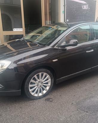 Lancia Delta 1.6 MJT DPF 105 CV PLATINO