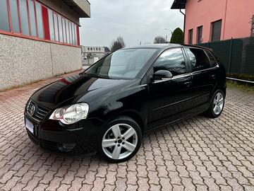 Volkswagen Polo 5p 1.4 Sportline 80cv. Molto Bella