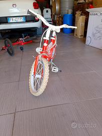 disponibili bicicletta 