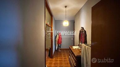 QUADRILOCALE VIA MODENA