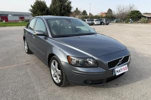 Volvo S40 2.0 D cat Summum