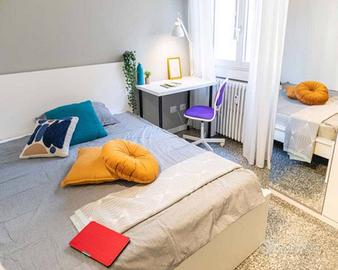 Stanza in appartamento di 15 m² a Milano
