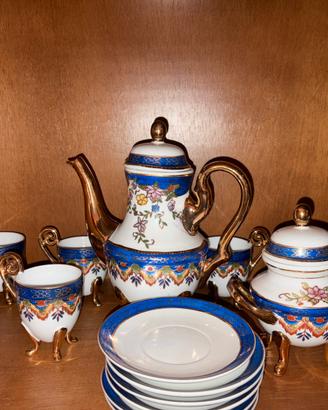 Servizio da té in porcellana