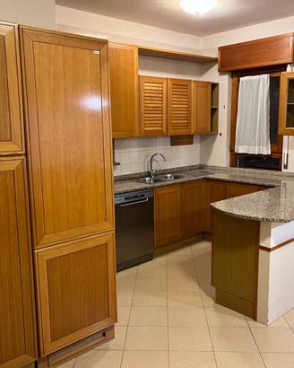 Cucina Berloni in legno massello rovere