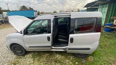 Fiat doblo 1,6 mjt 105 cv 2017