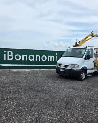 Renault Master cassone fisso e grù