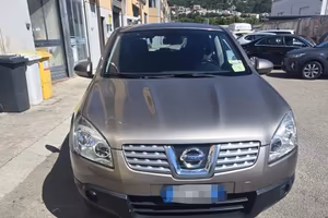 Nissan qashqai 2010
