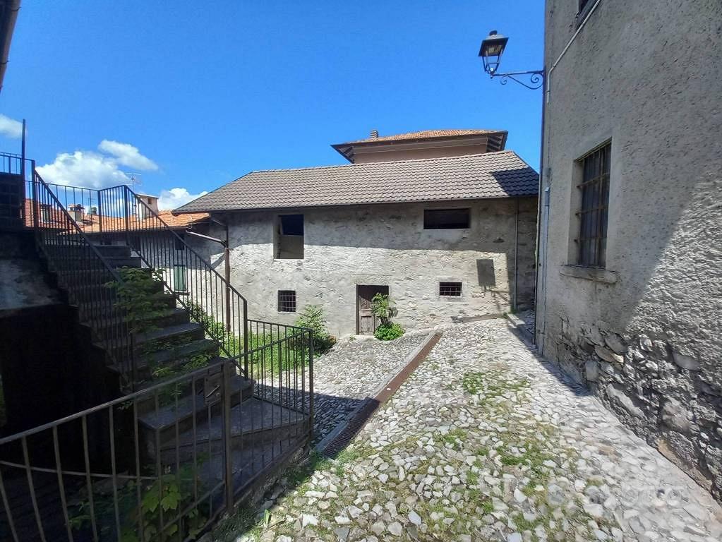 Rustico / Casale di 80 m² a Zelbio - Vista 2