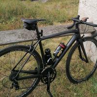 bici in carbonio  specialized  misura 54