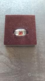 Anello uomo con pietra granato