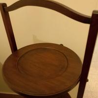 piccolo tavolino richiudibile in legno