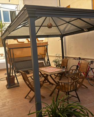 Gazebo in alluminio e policarbonato