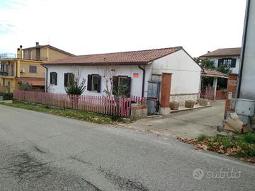 Terratetto unifamiliare nel centro di Pofi (FR)