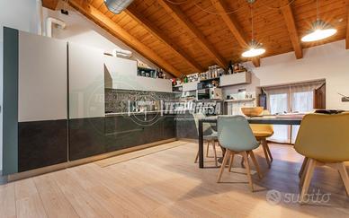 .3 locali con studio e posto auto