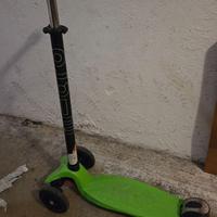 Monopattino Maxi Micro Deluxe verde