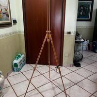 Cavalletto regolabile in legno per quadri e tele