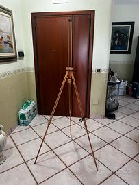 Cavalletto regolabile in legno per quadri e tele