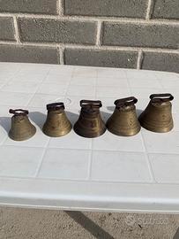 Campane antiche di bronzo numerate da collezione